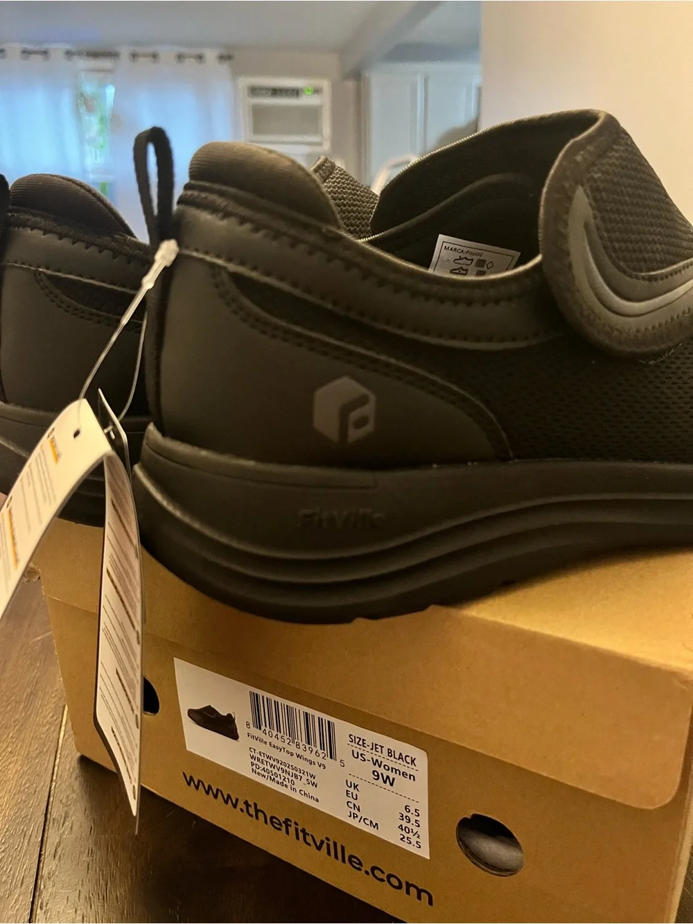 Slip-On Women’s Comfort Walking Shoes - Black Diabetic friendly,arch support
